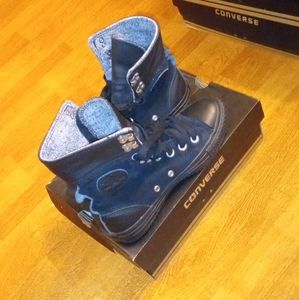 Converse boot type shoes. Black & gray. Size 5.